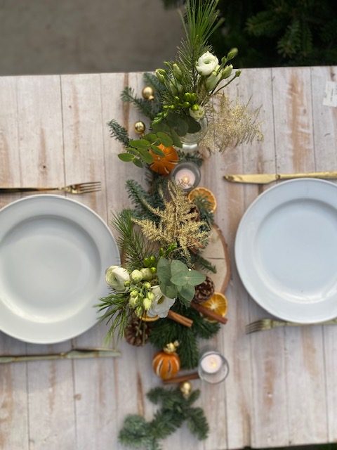Tafelbox ‘Gouden randje’ – Complete kersttafelversiering in een doos - Afbeelding 2